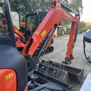 KX030-4HI
